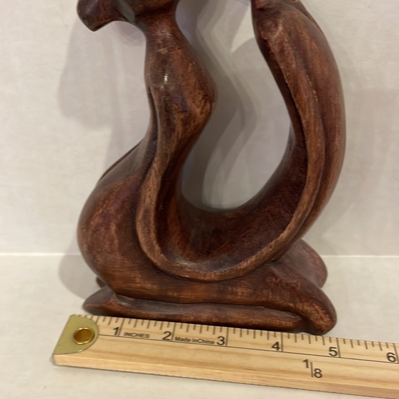 Hand Carved Abstract Wooden Kissing Couple Art Shelf Decor - Picture 3 of 9